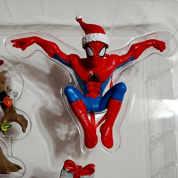 Hallmark Marvel's Larger Size Keepsake Christmas Tree Ornaments Set of 6 - Picture 8 of 16